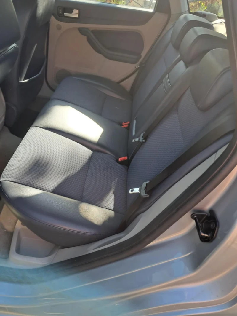 Ford Focus 2.0 145кс, снимка 7 - Автомобили и джипове - 52796256