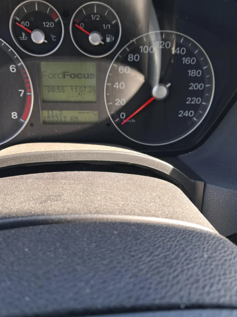 Ford Focus 2.0 145кс, снимка 6 - Автомобили и джипове - 52796256