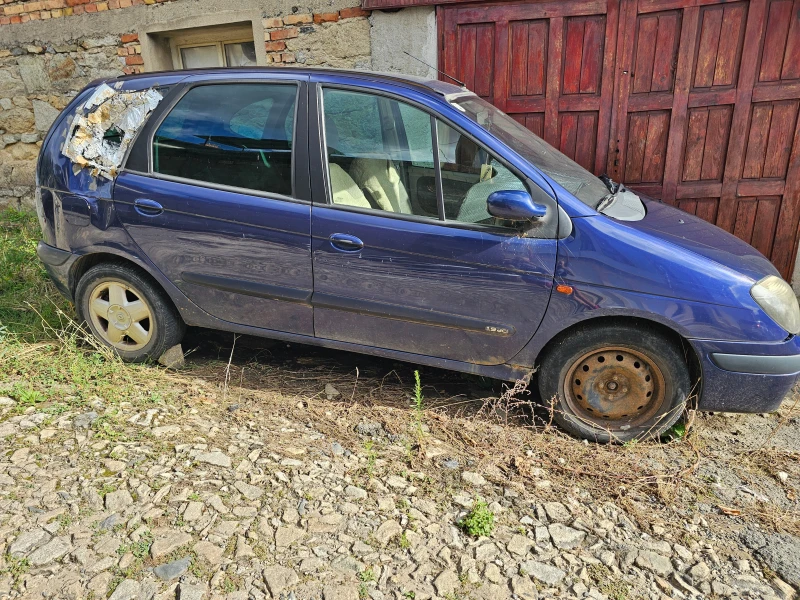 Renault Scenic, снимка 3 - Автомобили и джипове - 52568673