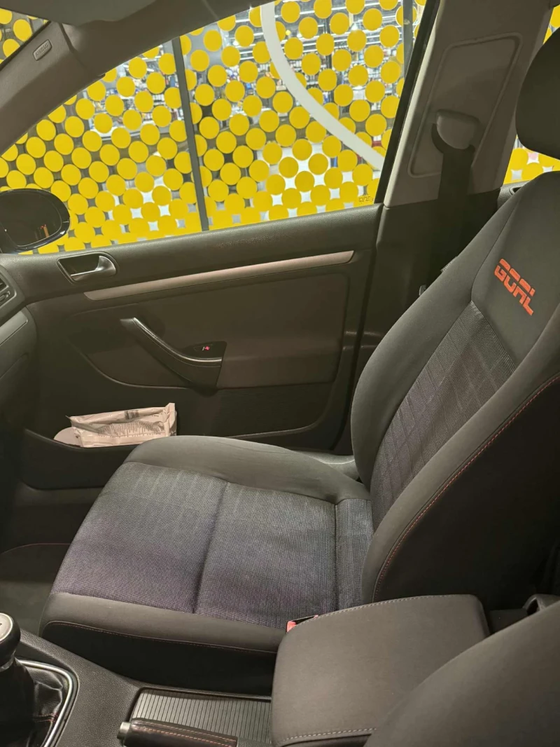 VW Golf, снимка 8 - Автомобили и джипове - 52654700