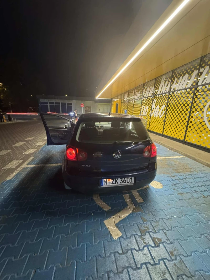 VW Golf, снимка 3 - Автомобили и джипове - 52654700