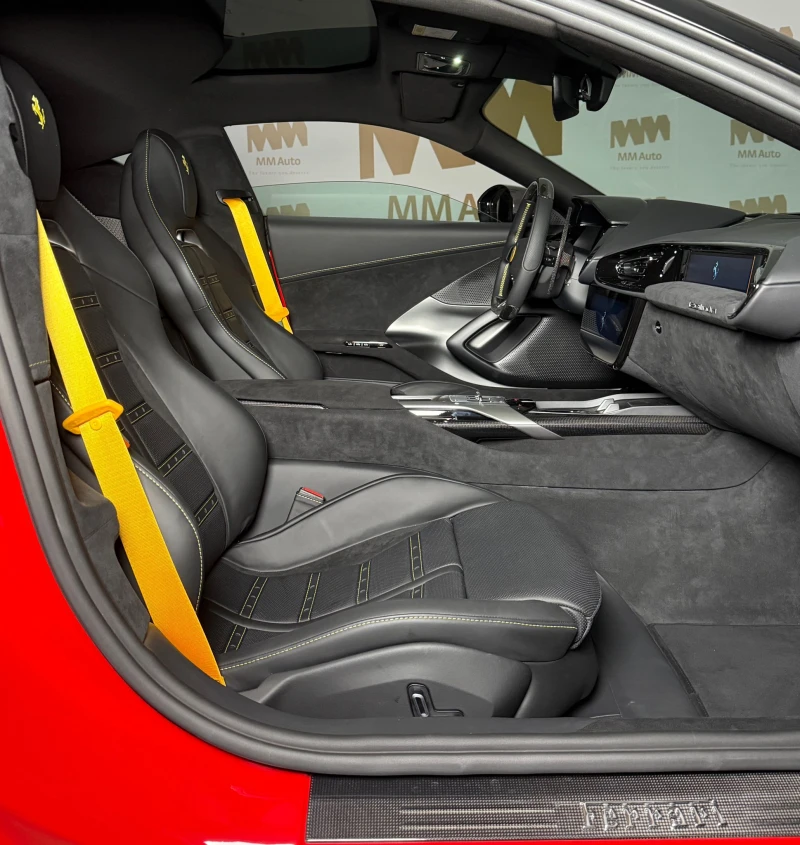 Ferrari 812 Superfast 12 Cilindri* Carbon* Display* Massage+ Ventilation, снимка 10 - Автомобили и джипове - 51883297