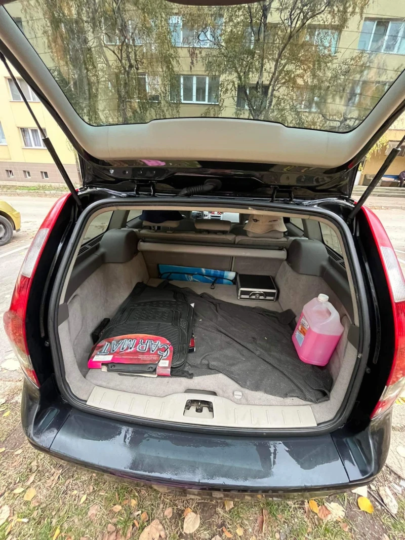 Volvo V50, снимка 8 - Автомобили и джипове - 51911307