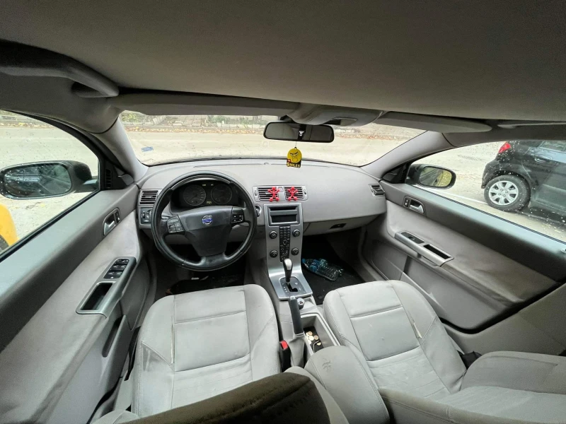 Volvo V50, снимка 4 - Автомобили и джипове - 51911307