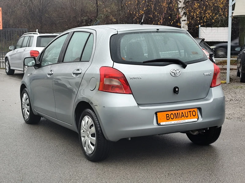 Toyota Yaris 1.3VVT-i* KLIMA* , снимка 6 - Автомобили и джипове - 52575561