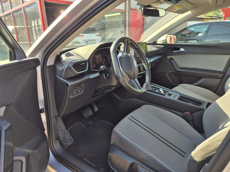 Seat Leon, снимка 5 - Автомобили и джипове - 52645268