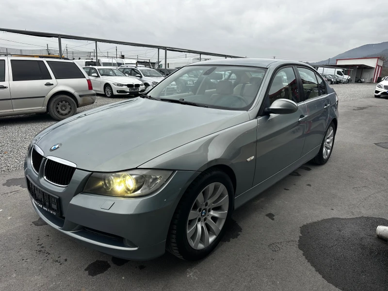 BMW 320 d N47 Нави* Ксенон, снимка 4 - Автомобили и джипове - 52710120