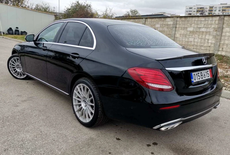 Mercedes-Benz E 350 КАТО НОВ/9G/Burmester, снимка 4 - Автомобили и джипове - 53162136