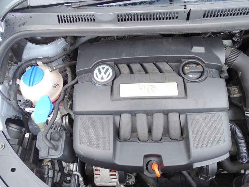 VW Golf Plus 1.6i_102kc_DSG_Холандия_* , снимка 16 - Автомобили и джипове - 53297419