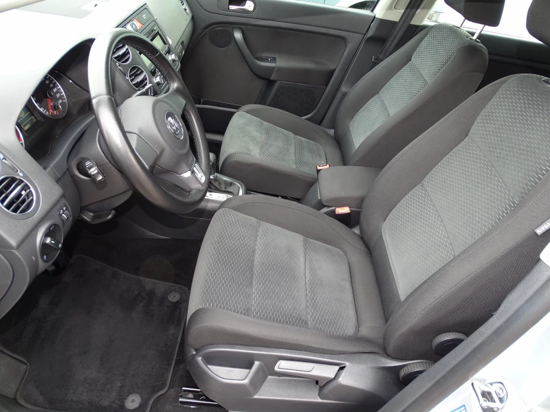 VW Golf Plus 1.6i_102kc_DSG_Холандия_* , снимка 9 - Автомобили и джипове - 53297419