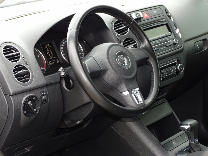 VW Golf Plus 1.6i_102kc_DSG_Холандия_* , снимка 10 - Автомобили и джипове - 53297419