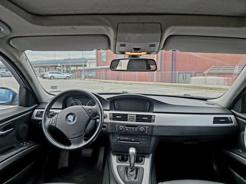 BMW 320 2.0D 163кс навигация автомат кожа панорама, снимка 6 - Автомобили и джипове - 53597923