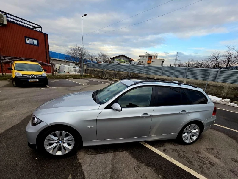BMW 320 2.0D 163кс навигация автомат кожа панорама, снимка 7 - Автомобили и джипове - 53597923