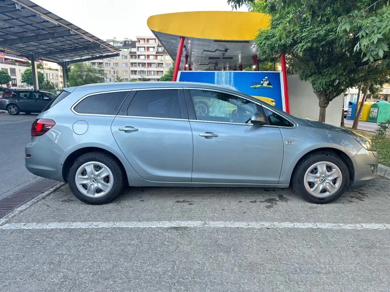 Opel Astra J Sport Tourer - 7900 лв. / 4039.21 € - 26016036 1