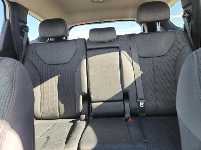 Hyundai Lantra 2.5L 4 All wheel drive, снимка 3 - Автомобили и джипове - 53010852