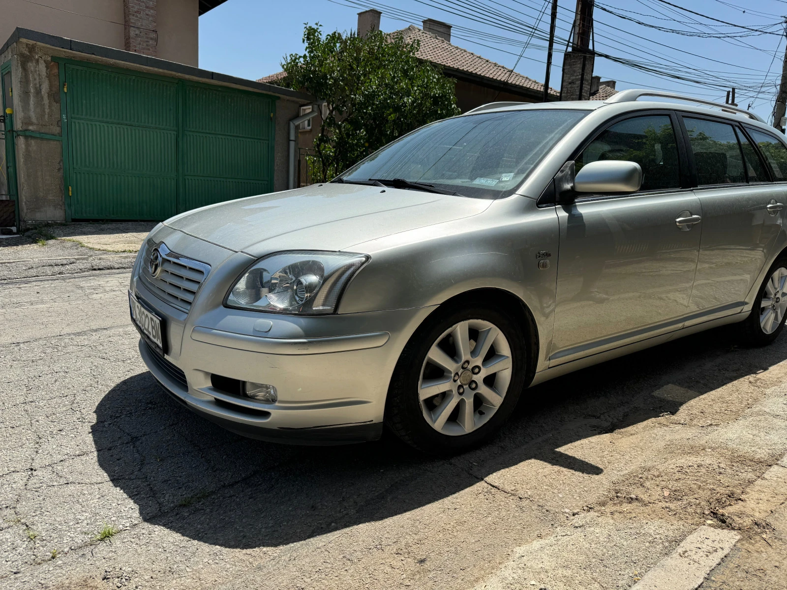 Toyota Avensis  2.2 D-4D - изображение 8