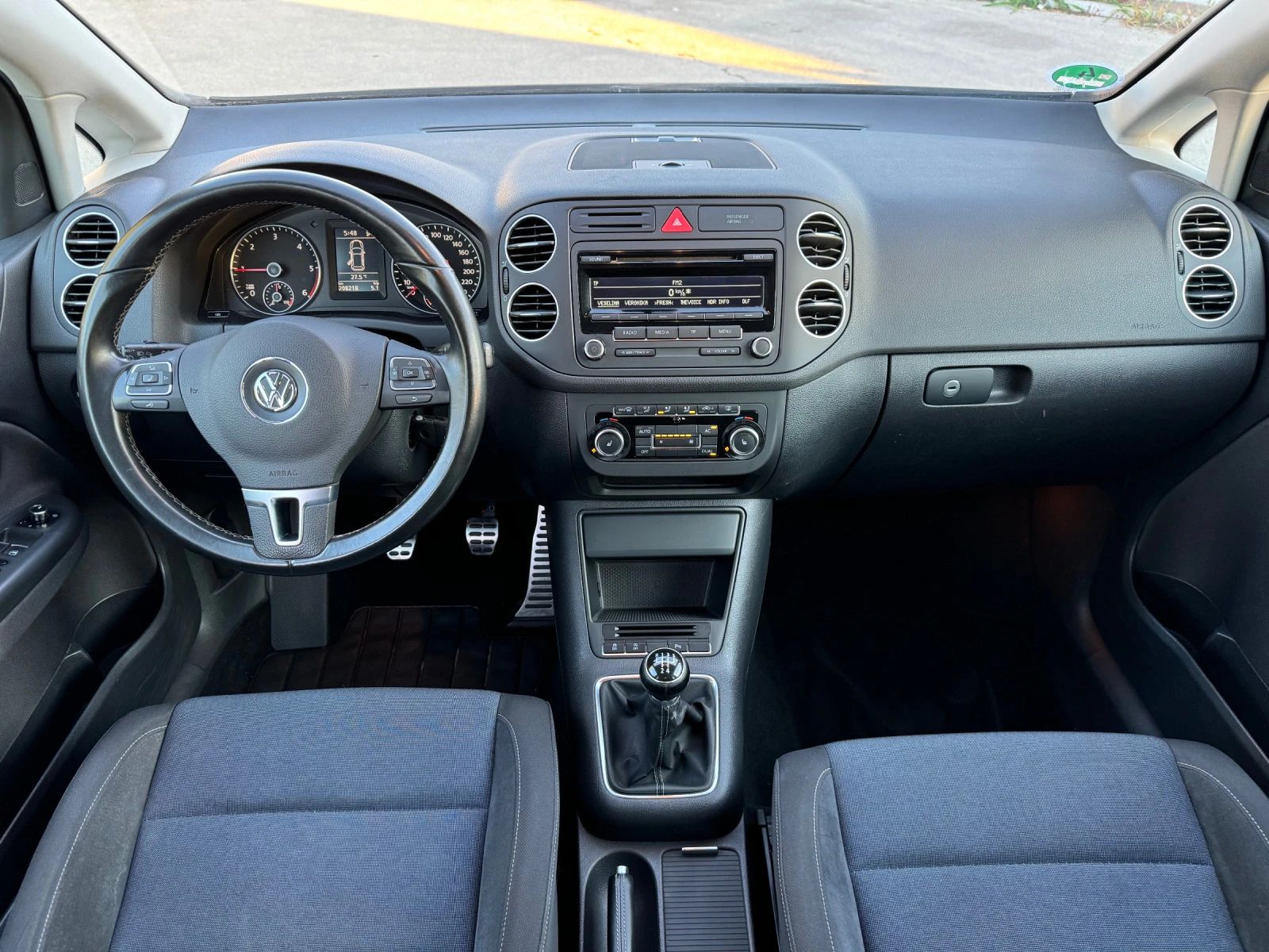 VW Golf Plus 1.6TDi/105кс/STYLE/ГЕРМАНИЯ/КЛИМАТРОНИК/ПОДГРЕВ - изображение 10