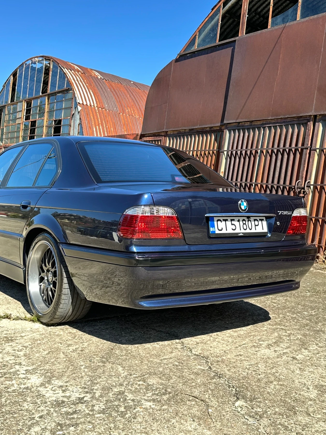 BMW 735 i - изображение 4