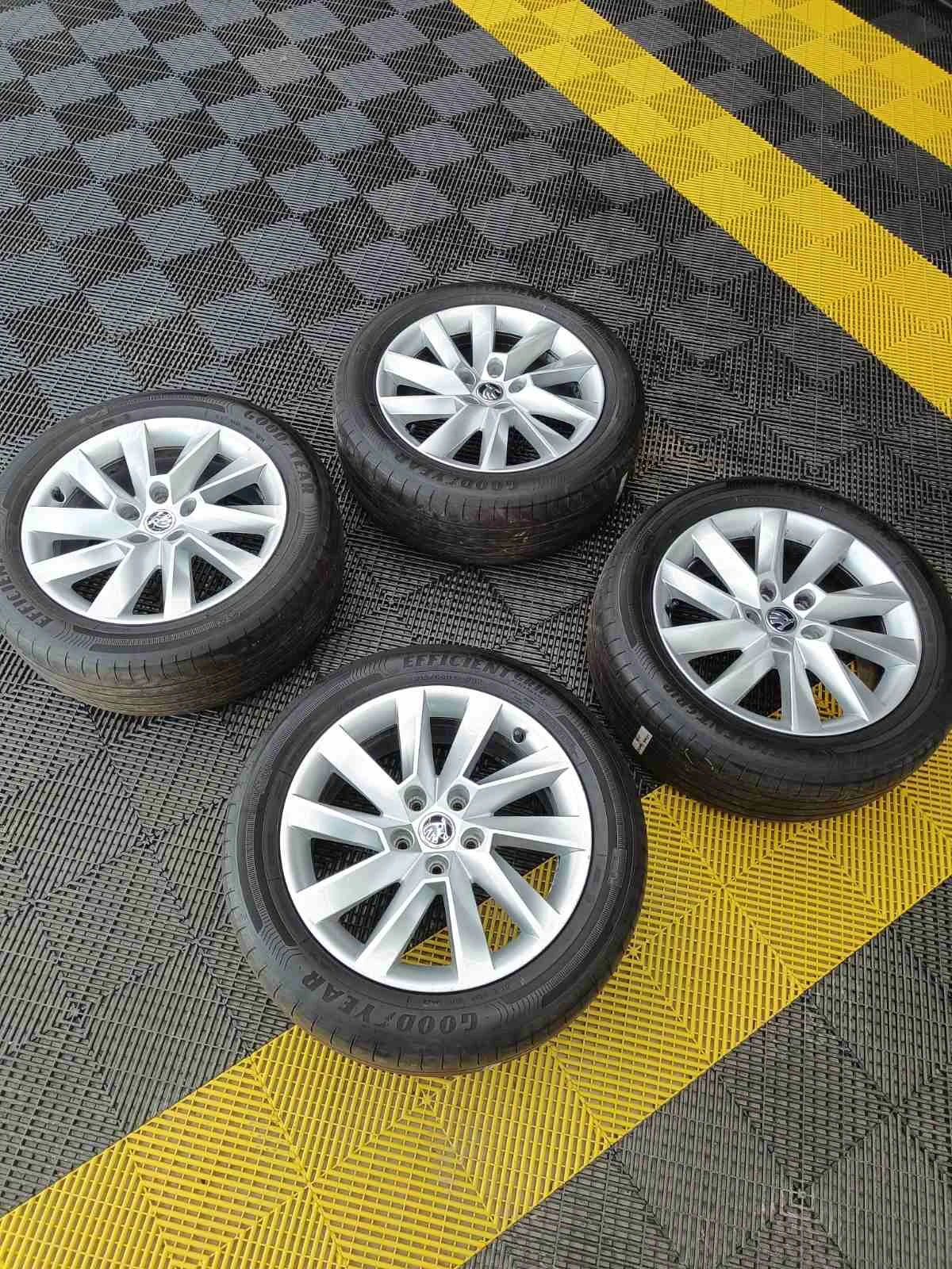 Skoda Superb Skoda Superb 2.0 TDI 4x4 7DSG | Mobile.bg � ����������� 15