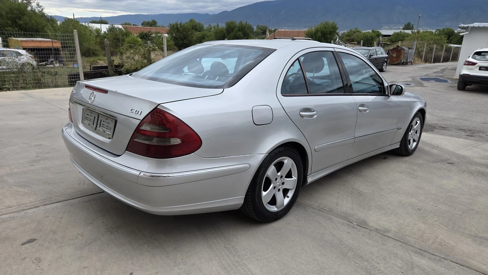 Mercedes-Benz E 280 2005г/ AVANTGARDE/ АВТОМАТИК - изображение 6