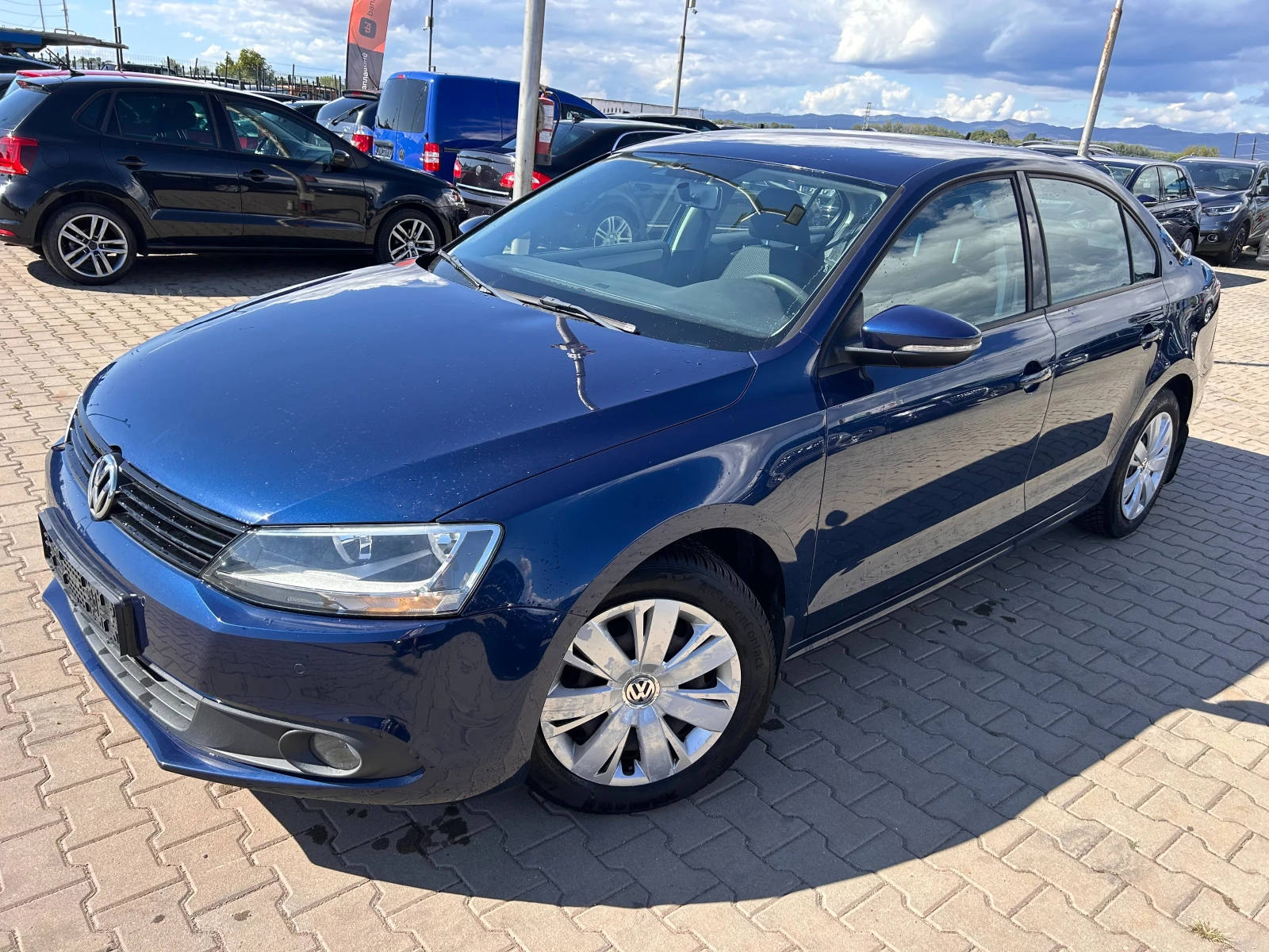 VW Jetta 1.2i NAVI EURO 5 | Mobile.bg   1