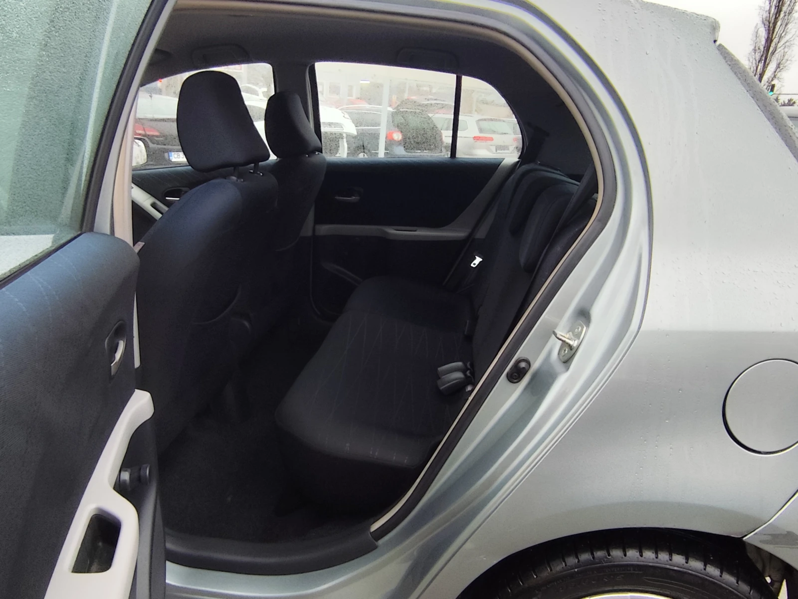 Toyota Yaris 1.3VVT-i* KLIMA*  - изображение 10