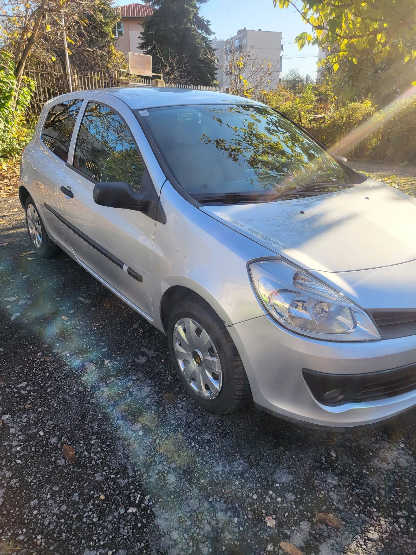 Renault Clio  - изображение 8