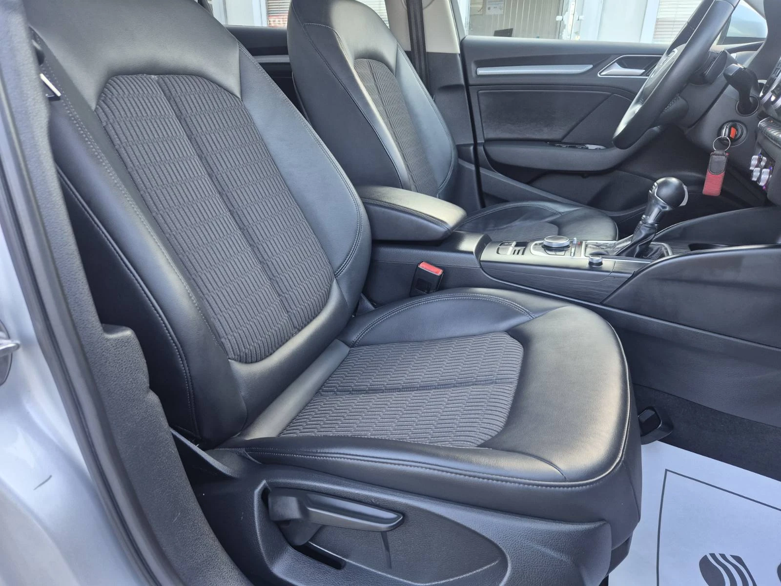 Audi A3 1.8I-180кс-150.000км-AUTOMATIC-DISTRONIC, снимка 13 - Автомобили и джипове - 53763202