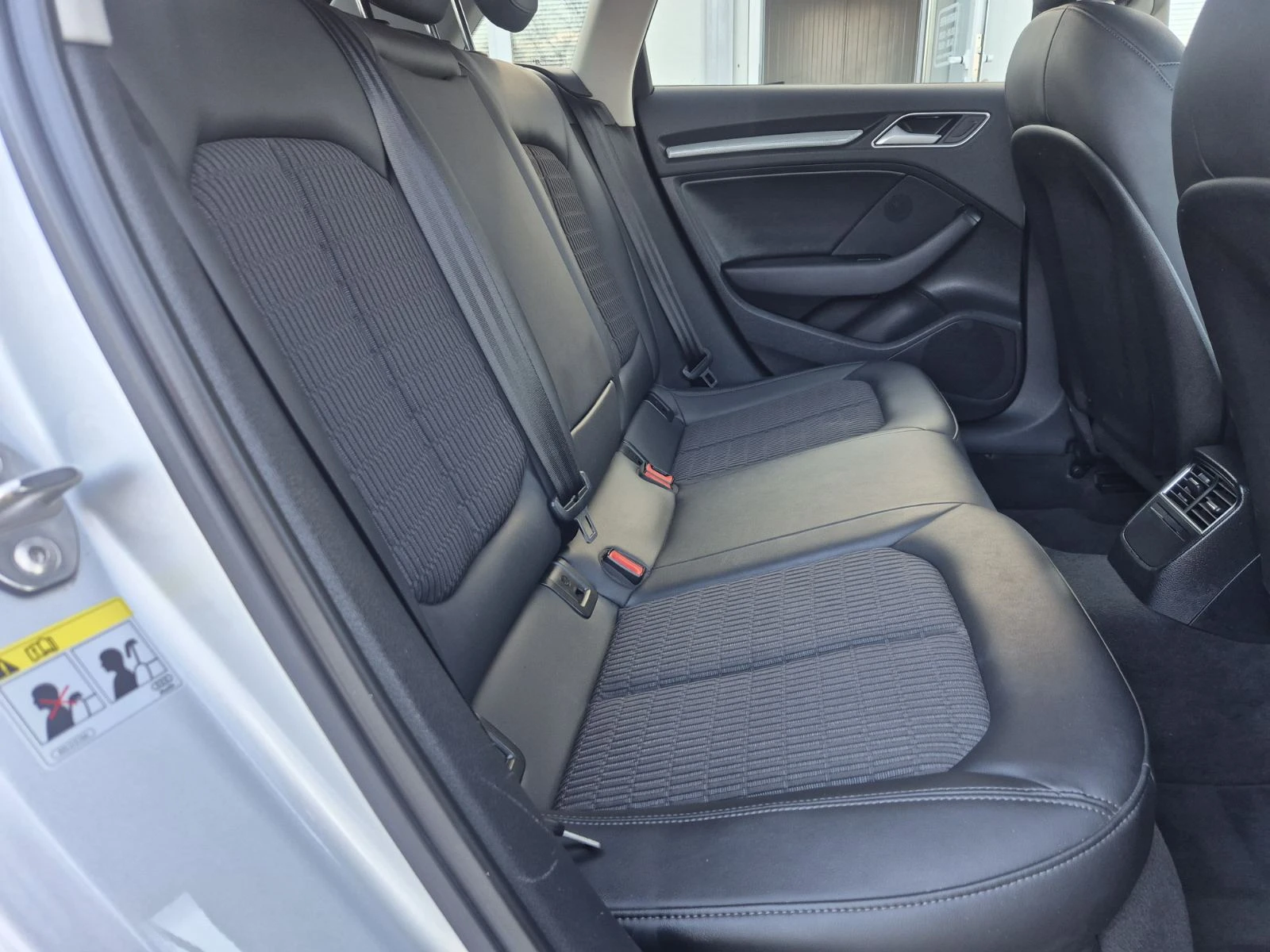 Audi A3 1.8I-180кс-150.000км-AUTOMATIC-DISTRONIC, снимка 14 - Автомобили и джипове - 53763202