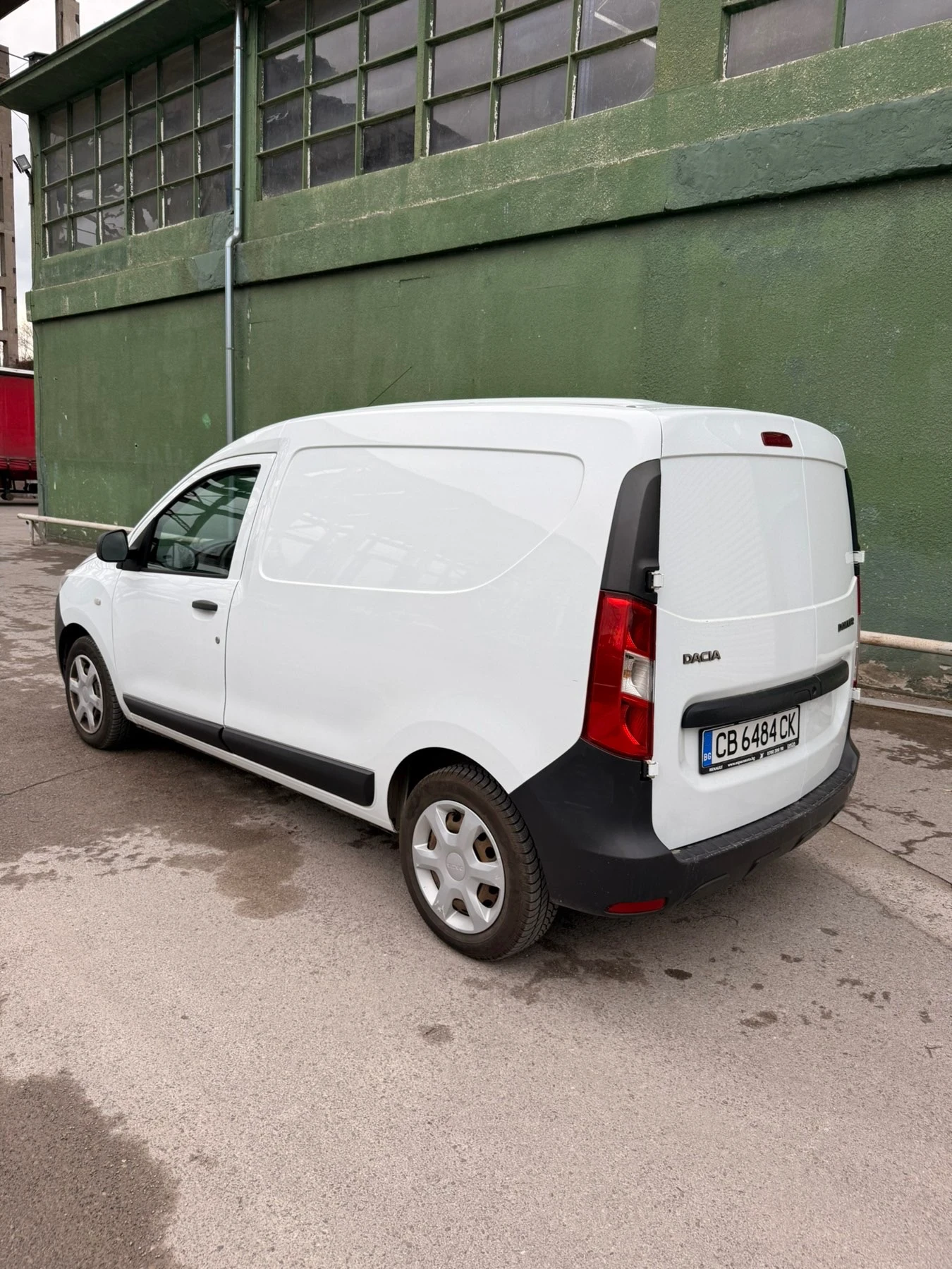 Dacia Dokker, снимка 3 - Автомобили и джипове - 53907714