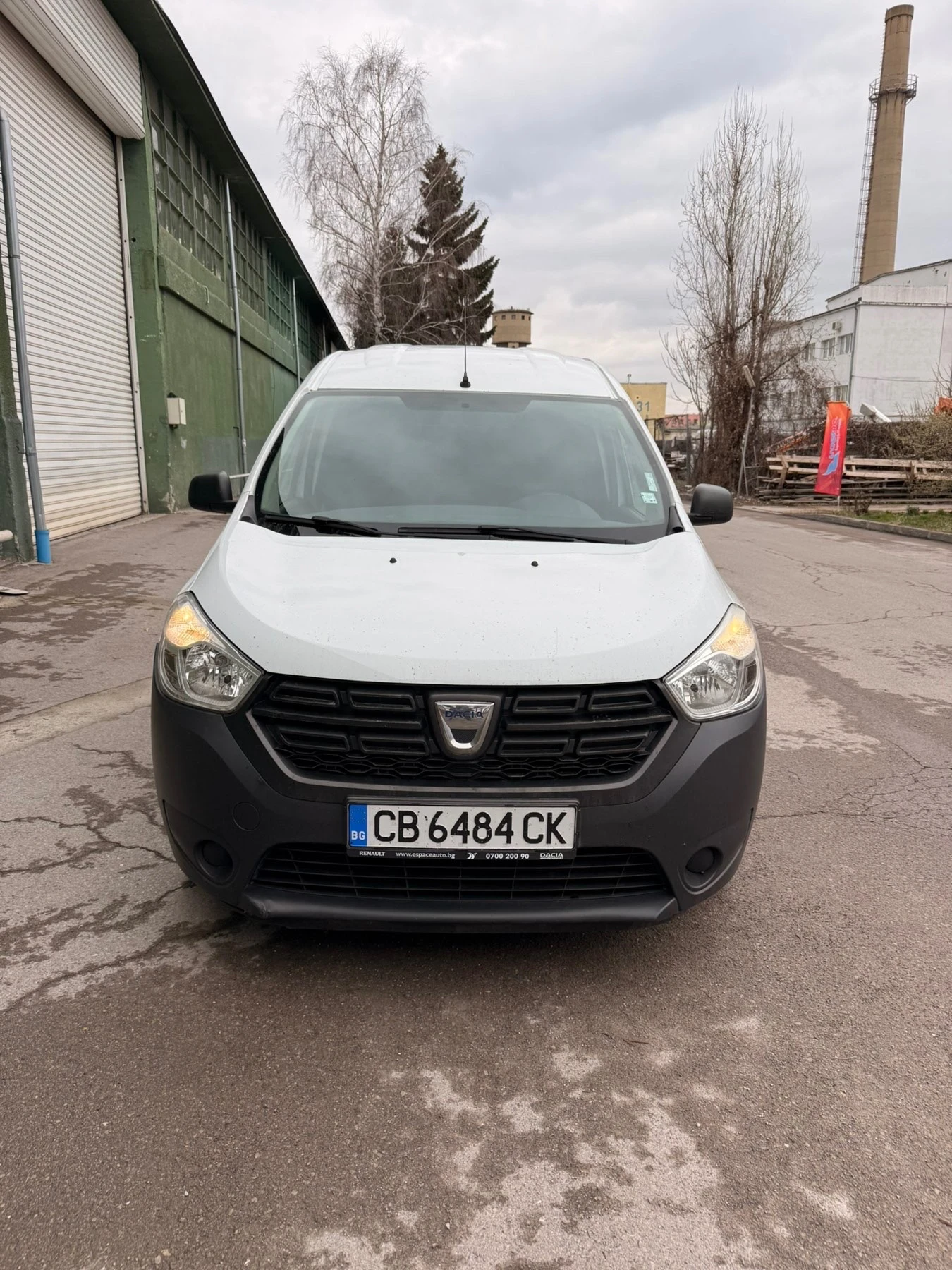 Dacia Dokker, снимка 4 - Автомобили и джипове - 53907714