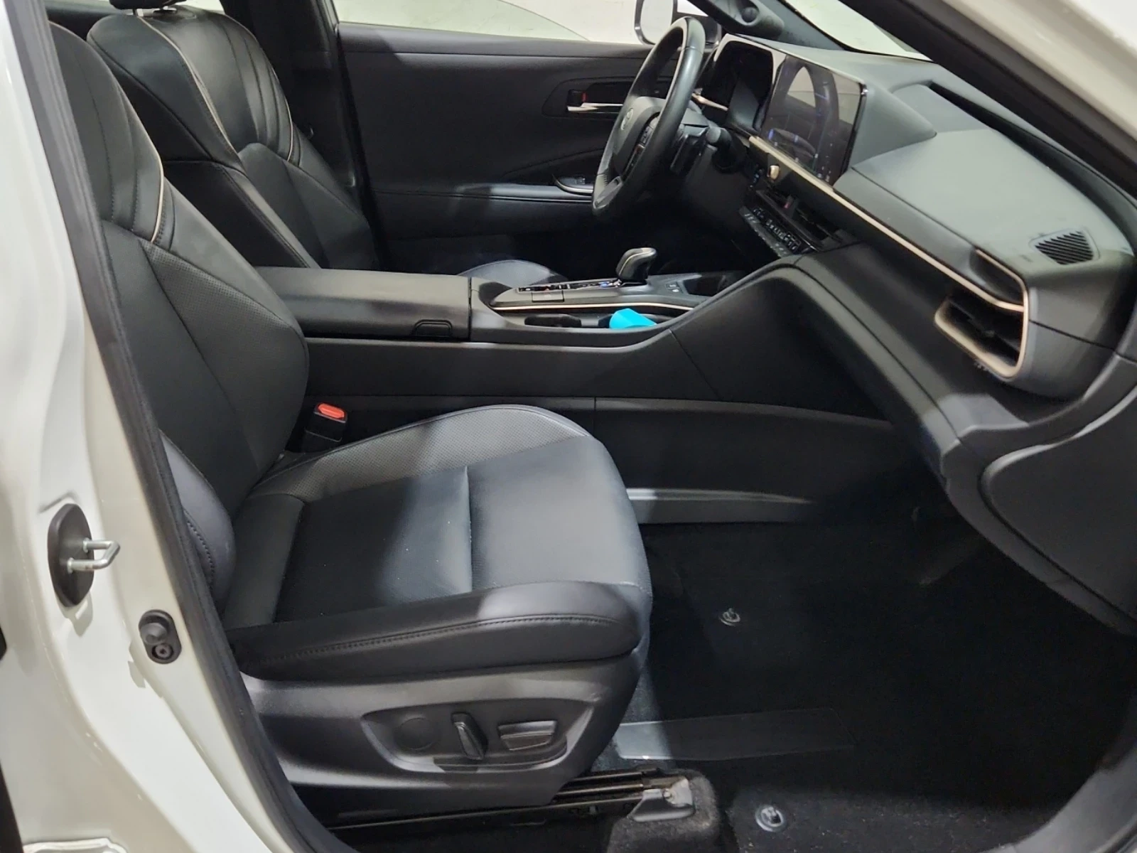 Toyota Crown PLATINUM * HYBRID * AWD * CARFAX * , снимка 11 - Автомобили и джипове - 55103390