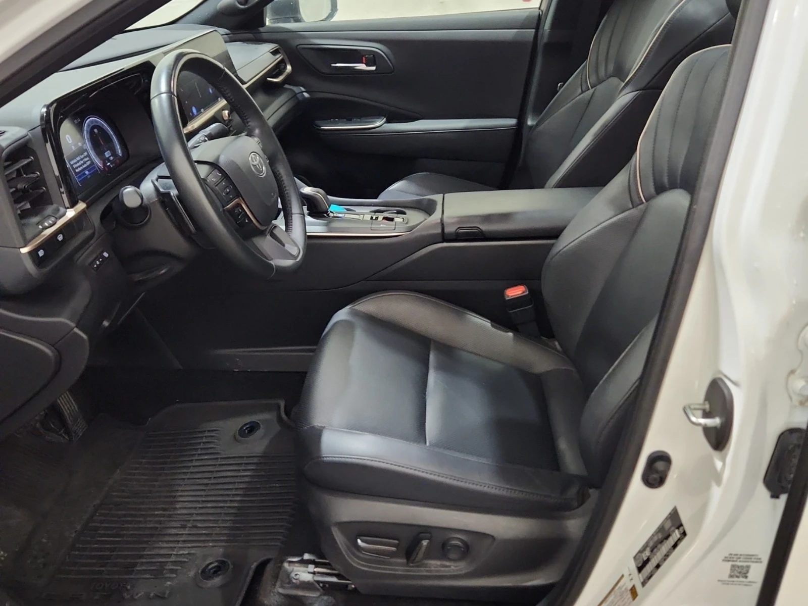 Toyota Crown PLATINUM * HYBRID * AWD * CARFAX * , снимка 7 - Автомобили и джипове - 55103390