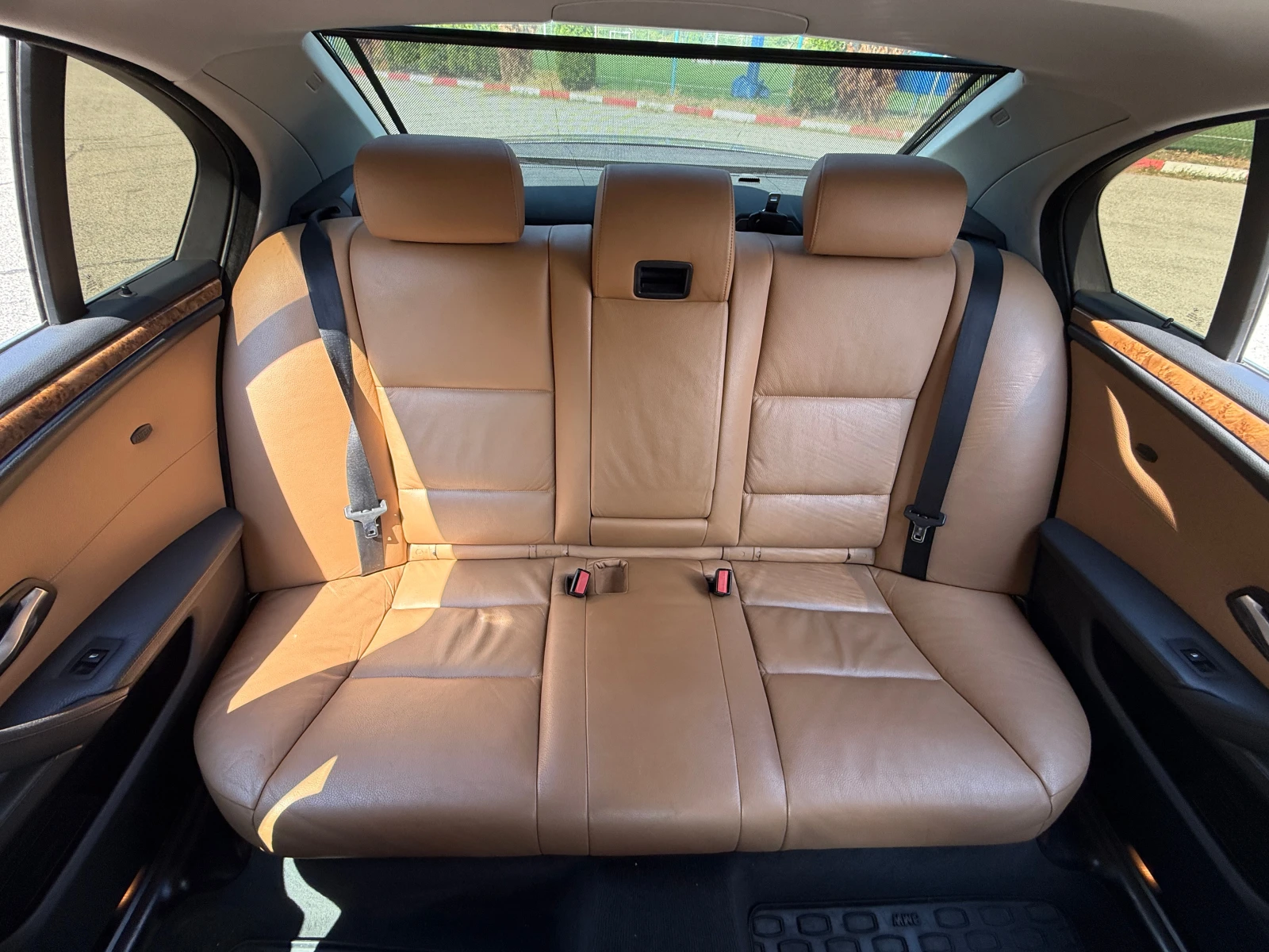 BMW 530 Xi, снимка 8 - Автомобили и джипове - 55154626