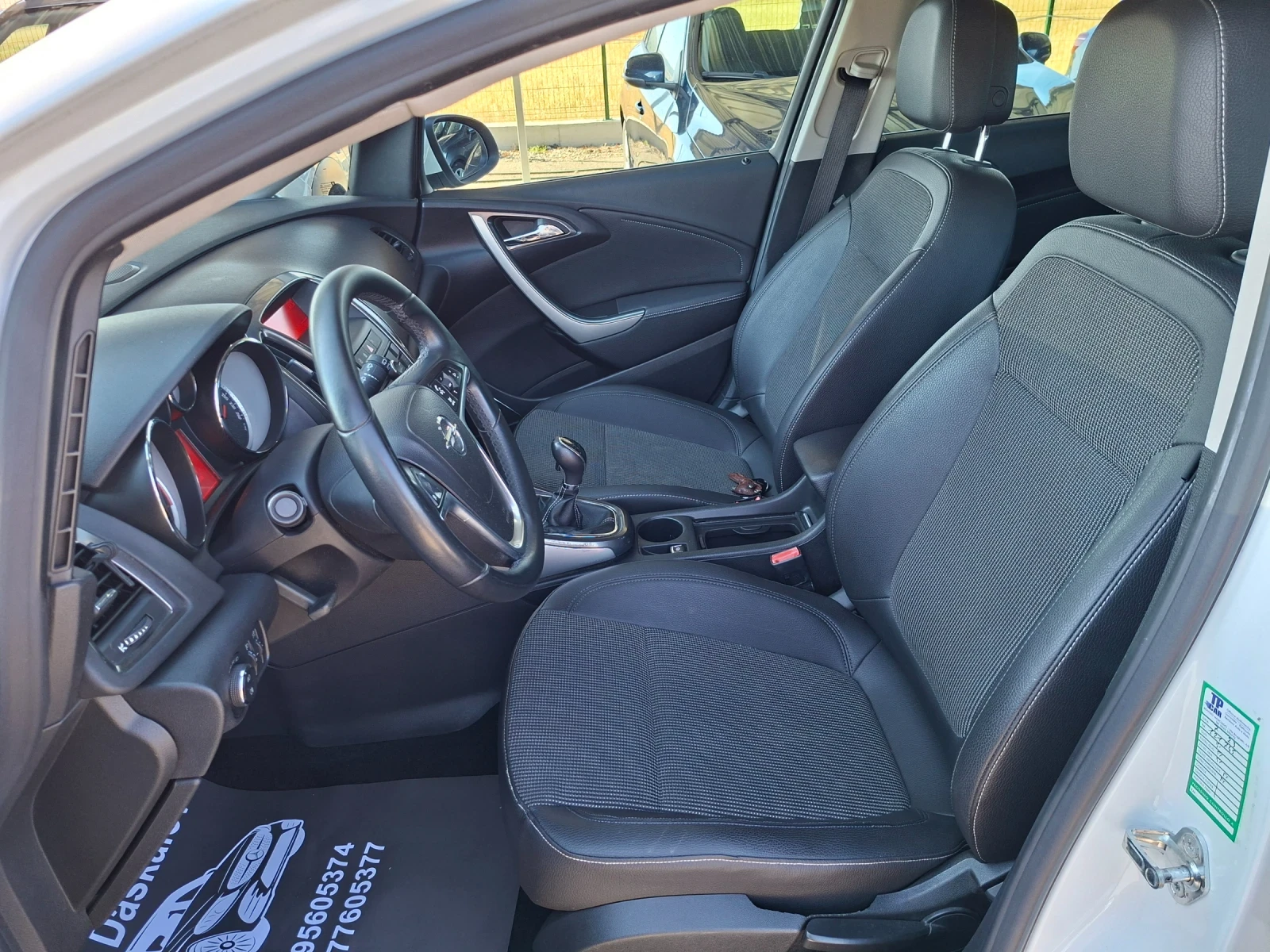 Opel Astra 1, 7 cdti, снимка 9 - Автомобили и джипове - 55267281