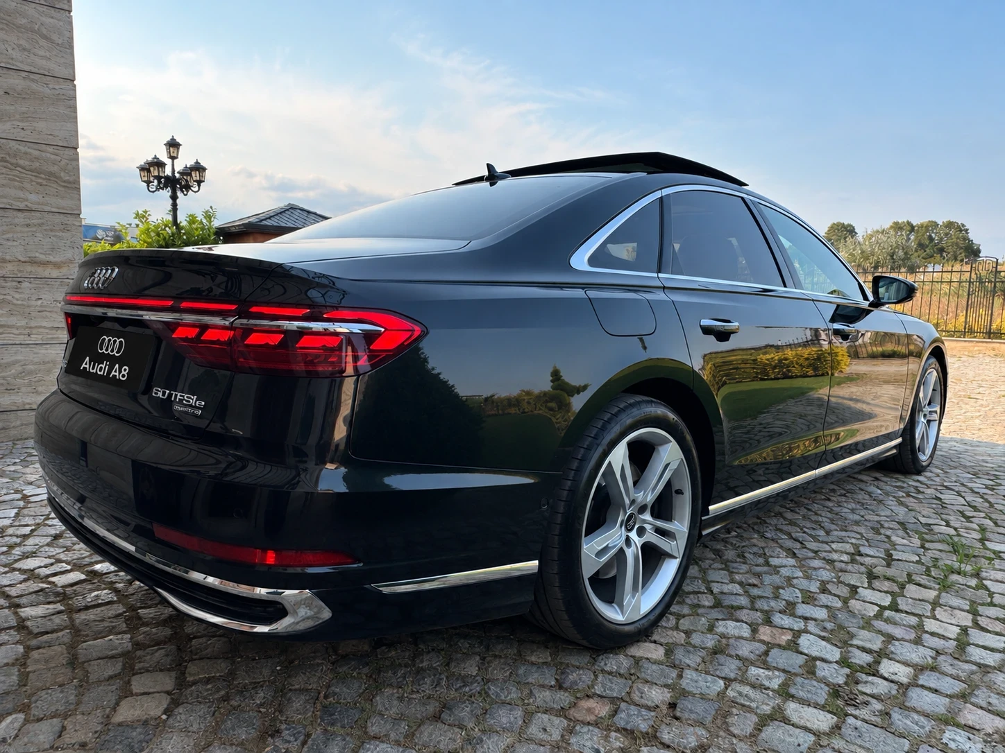 Audi A8 Plug in hybrid , снимка 3 - Автомобили и джипове - 56047807