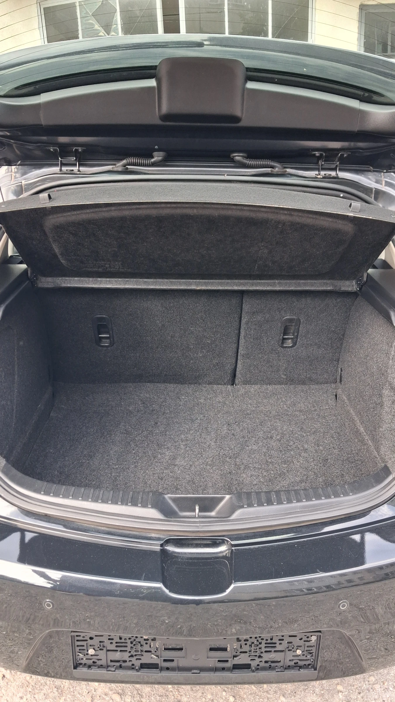 Mazda 3 2.2 D . 150 к.с. 6ск., снимка 11 - Автомобили и джипове - 56353728