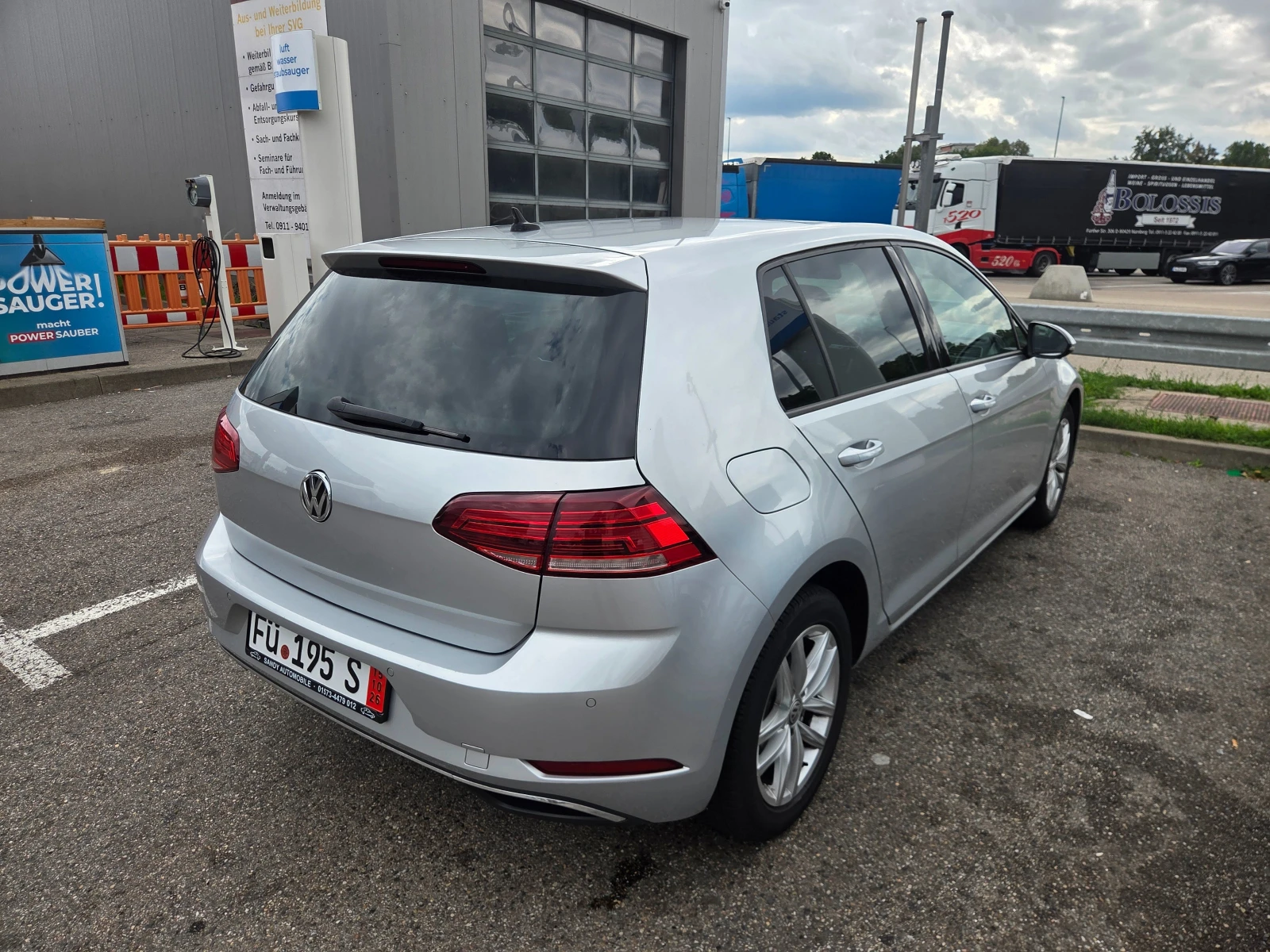VW Golf 1.6TDI PANORAMA, снимка 4 - Автомобили и джипове - 56150961