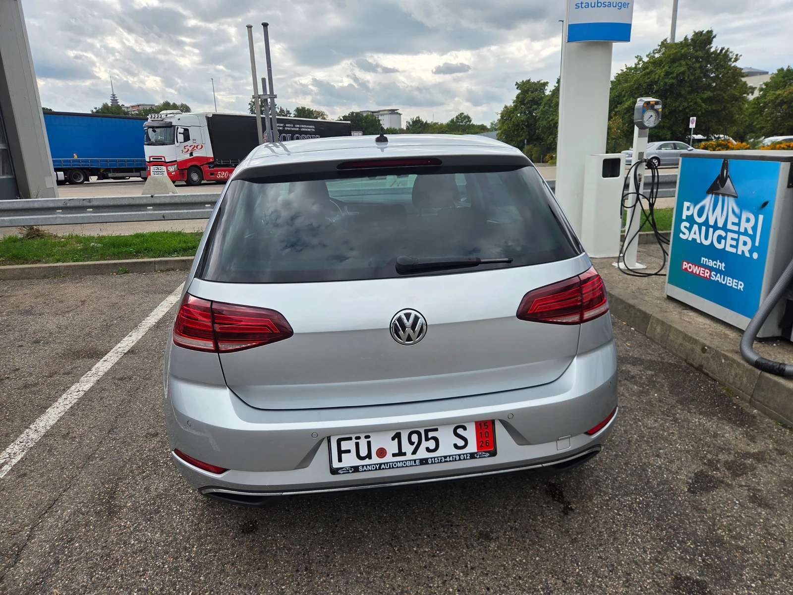 VW Golf 1.6TDI PANORAMA, снимка 5 - Автомобили и джипове - 56150961