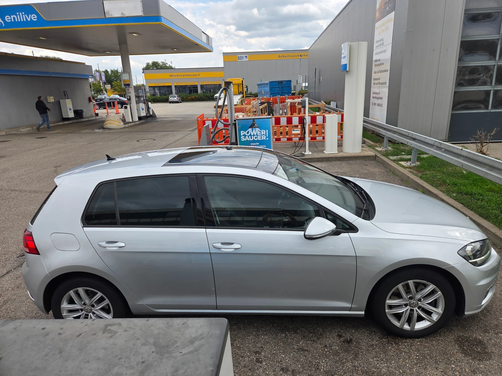 VW Golf 1.6TDI PANORAMA, снимка 16 - Автомобили и джипове - 56150961