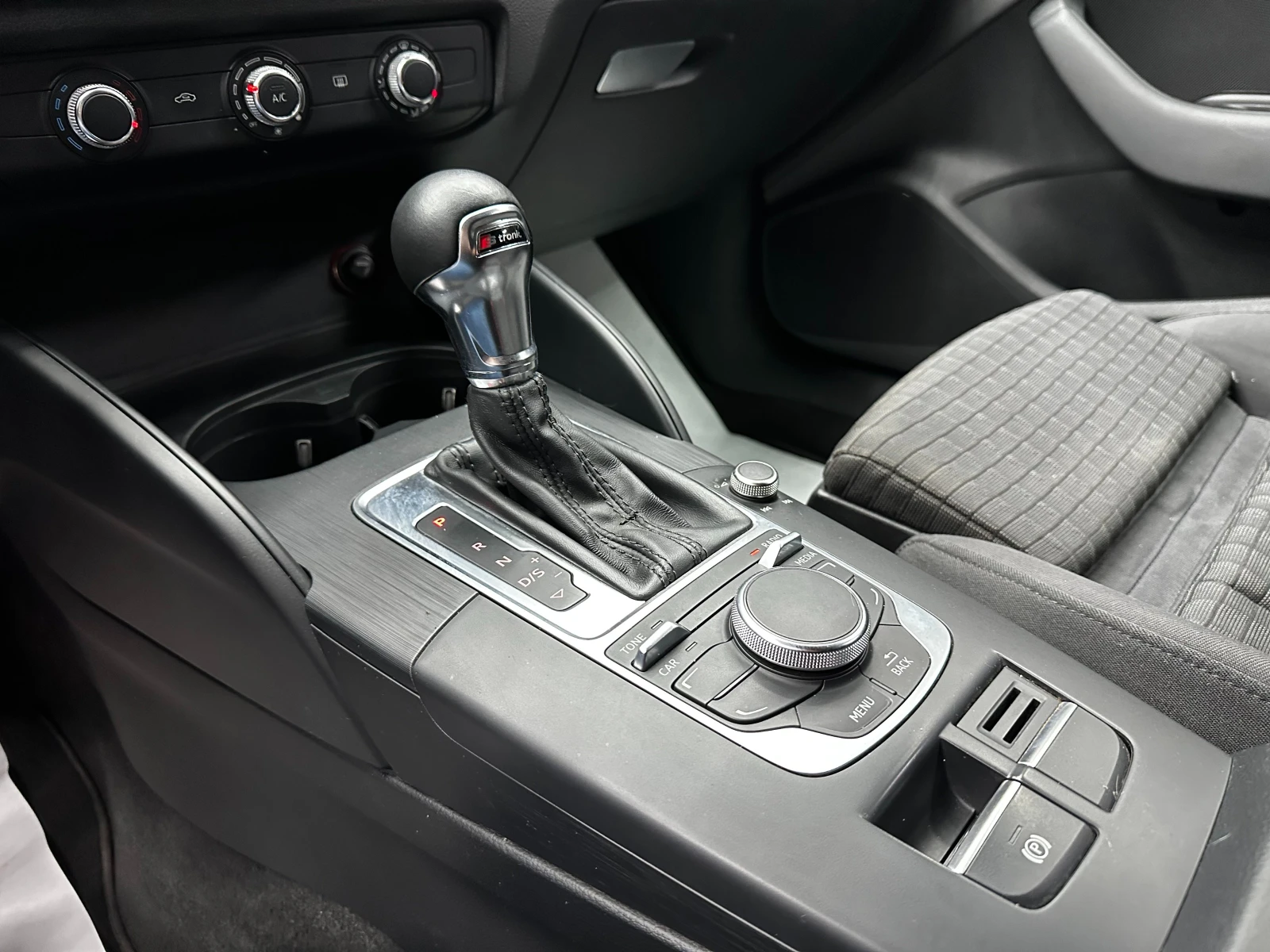 Audi A3 2.0d 150 к.с. , снимка 10 - Автомобили и джипове - 56680265