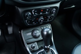 Jeep Compass 1.3 (187 Hp)  Plug-in Hybrid 4xe Automatic, снимка 13 - Автомобили и джипове - 45567794
