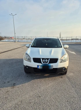     Nissan Qashqai 2.0 / 44