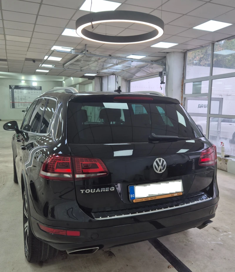 VW Touareg, снимка 3 - Автомобили и джипове - 48208005