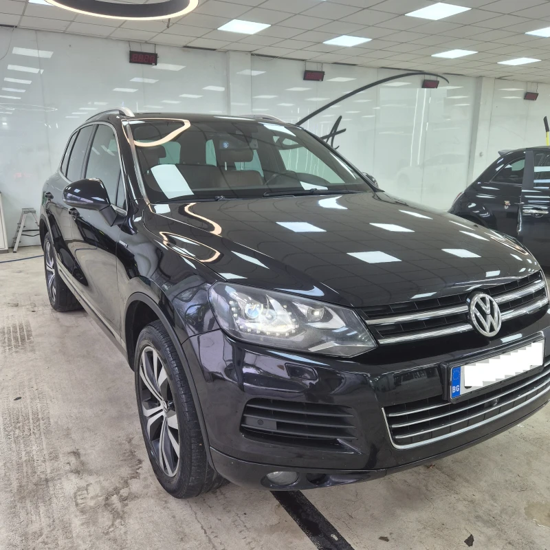 VW Touareg, снимка 1 - Автомобили и джипове - 48208005