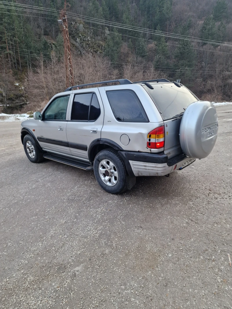 Opel Frontera 2.2 DTL, снимка 8 - Автомобили и джипове - 48838230