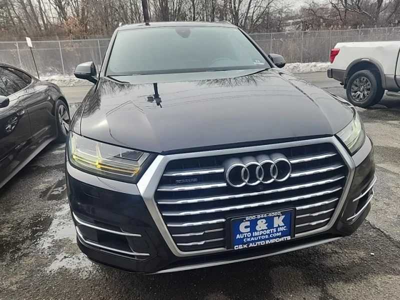 Audi Q7, снимка 1 - Автомобили и джипове - 49225835