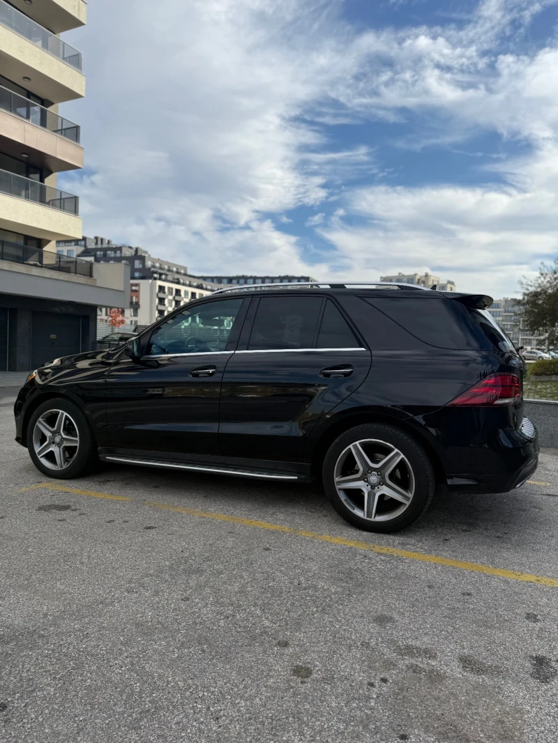 Mercedes-Benz GLE 350 D 56000км AMG-пакет Harman/Kardon Черен таван, снимка 8 - Автомобили и джипове - 52517809