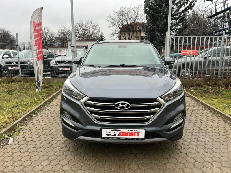 Hyundai Tucson 2.0CRDi/4x4/КОЖА, снимка 2 - Автомобили и джипове - 53379222