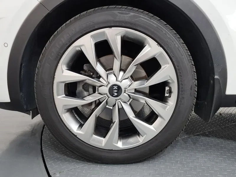 Kia Sorento 2.2 2Wd Signature, снимка 5 - Автомобили и джипове - 55919975